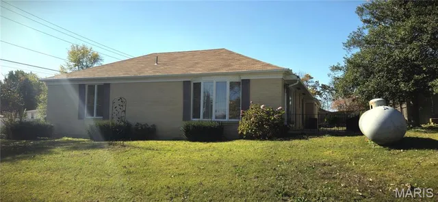 $199,900 | 300 West 1st Street, Salem, MO 65560