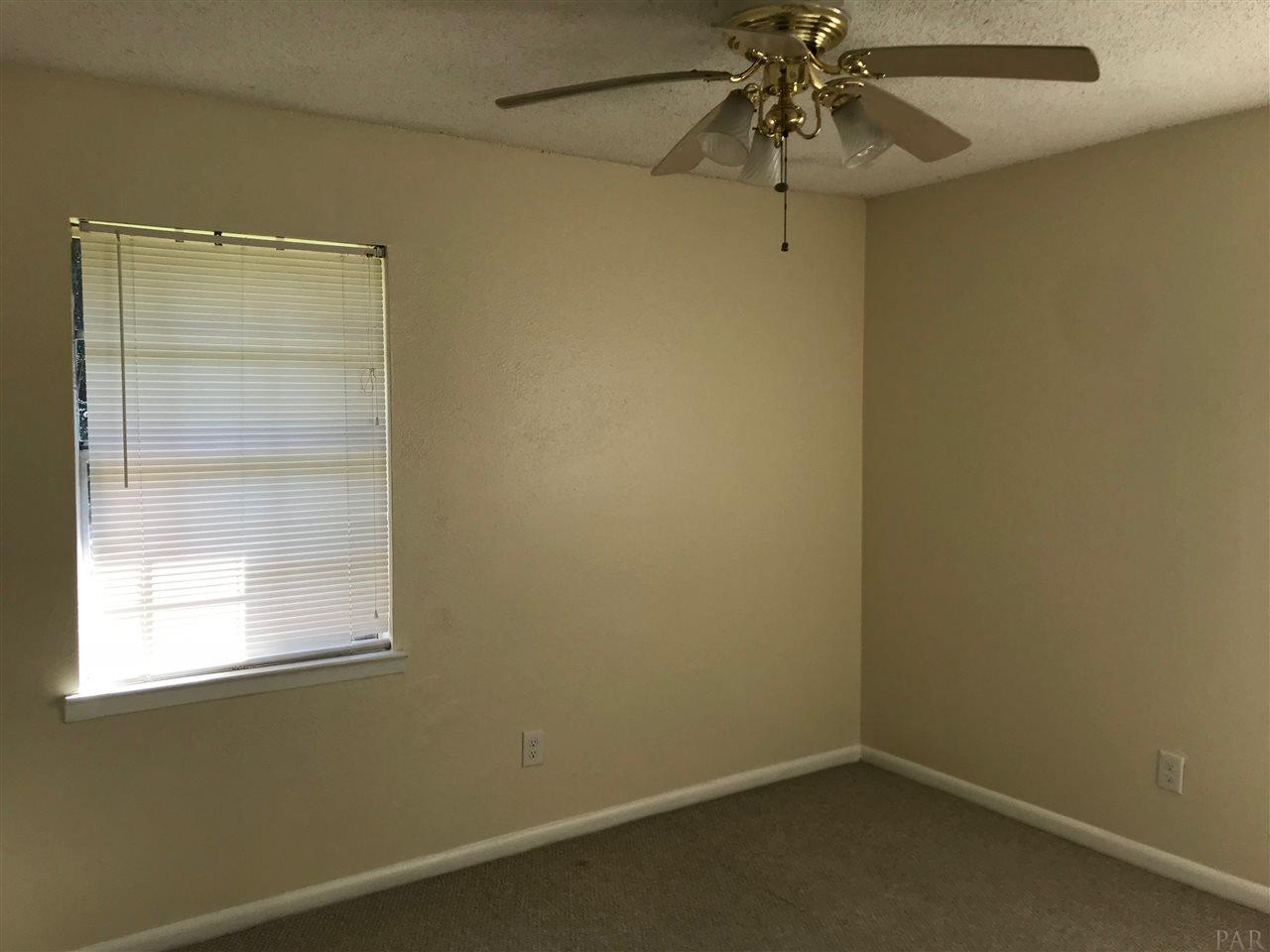 6845 Northeast Oakfield Road Pensacola, FL 32503 - Photo 5 of 12