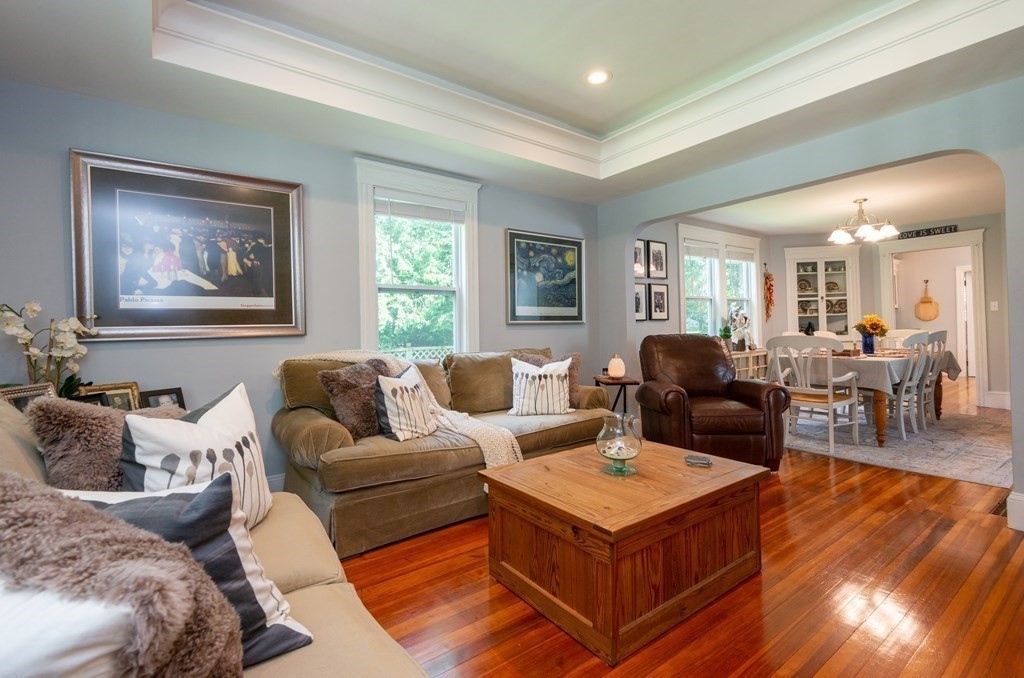 473 North Road Bedford, MA 01730 - Photo 6 of 42 Gallery Image 6