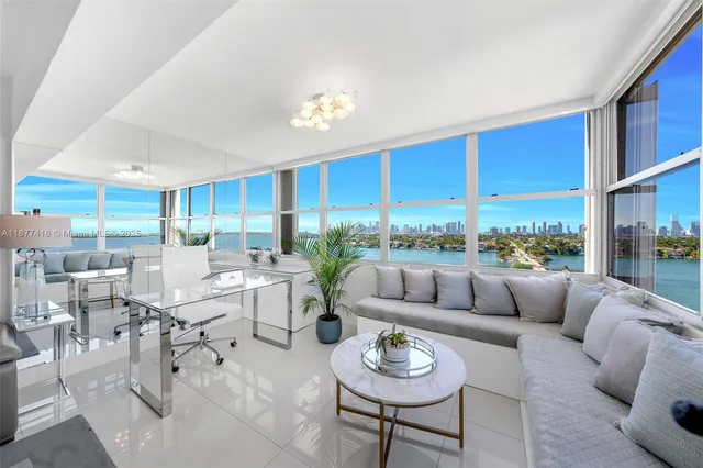 $1,200,000 | 3 Island Avenue, Unit 10D, Miami Beach, FL 33139