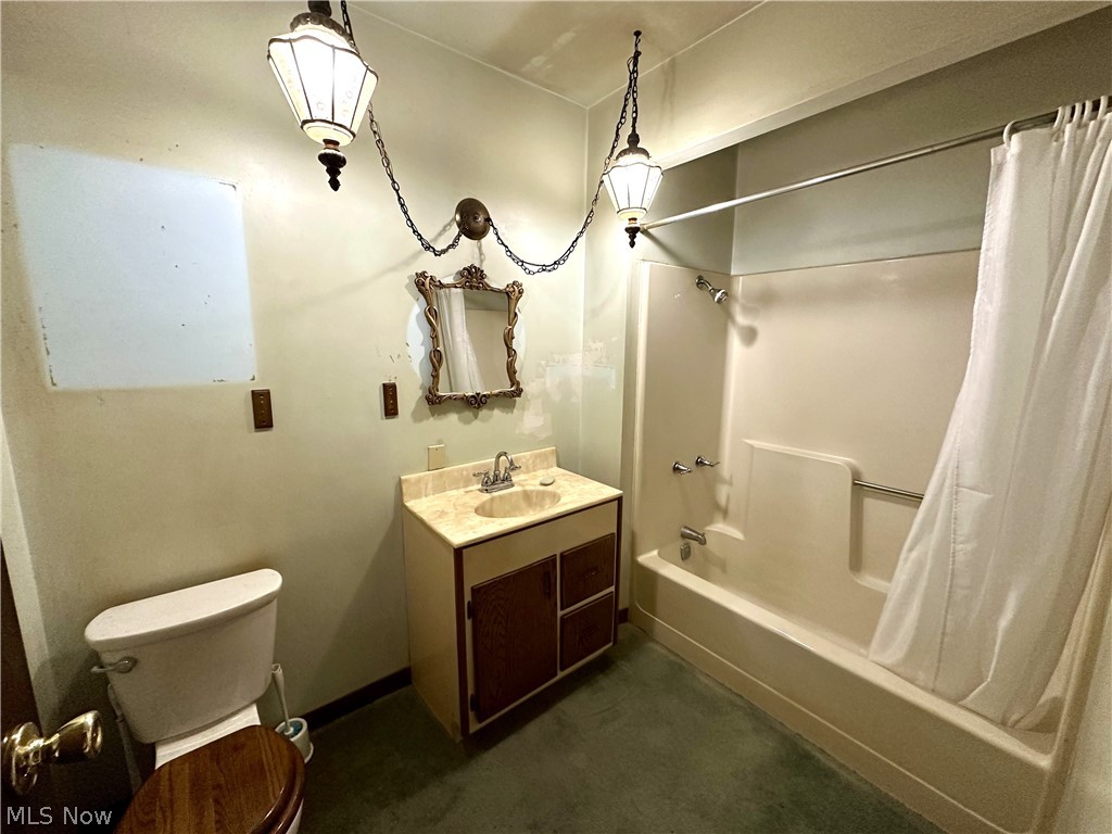 415 Genteel Ridge Road Wellsburg, WV 26070 - Photo 13 of 22 Bathroom
