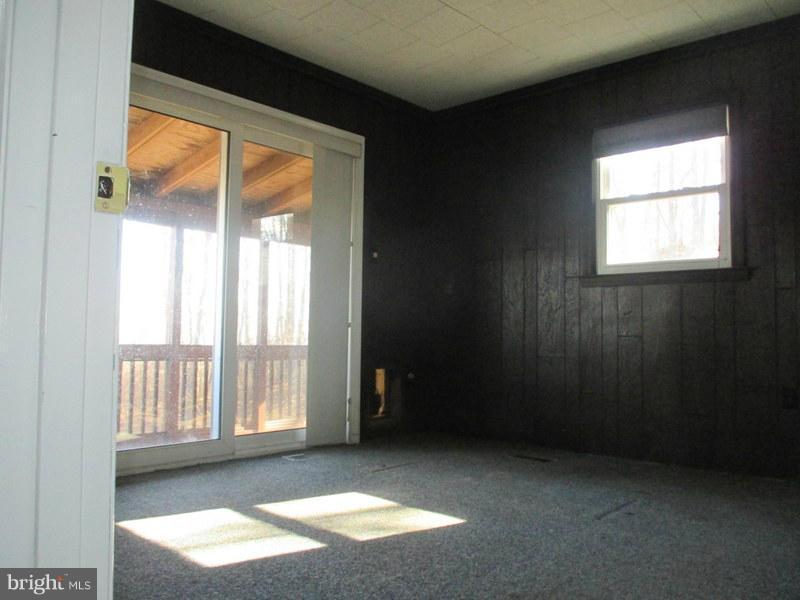 2101 Ridge Road Haymarket, VA 20169 - Photo 4 of 13 Bedroom