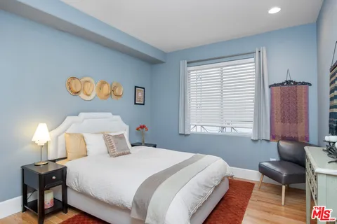 $2,225,000 | 11723 Goshen Avenue, Unit 302, Los Angeles, CA 90049