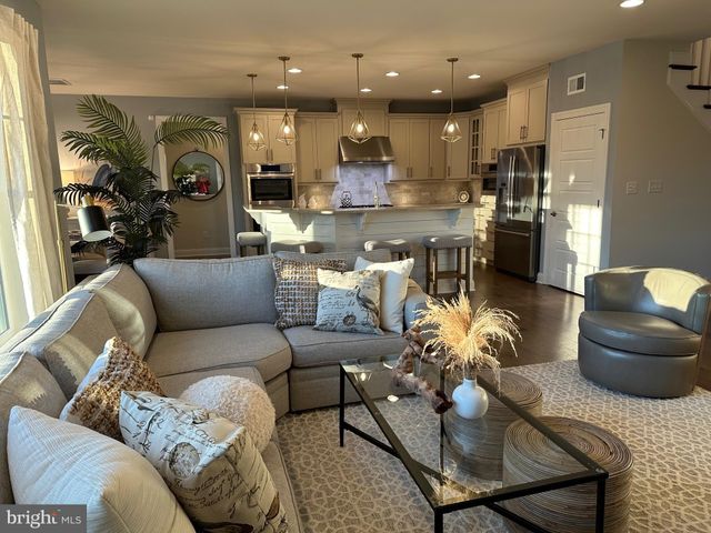 $1,450,000 | 14458 Creekside Crossing, Selbyville, DE 19975