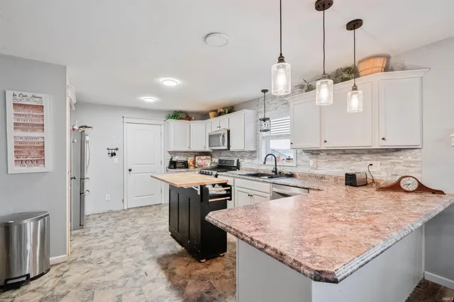 $269,900 | 8761 North 1300 East, Burnettsville, IN 47926