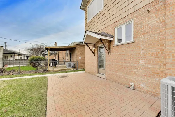 $445,000 | 5731 South Newland Avenue, Chicago, IL 60638