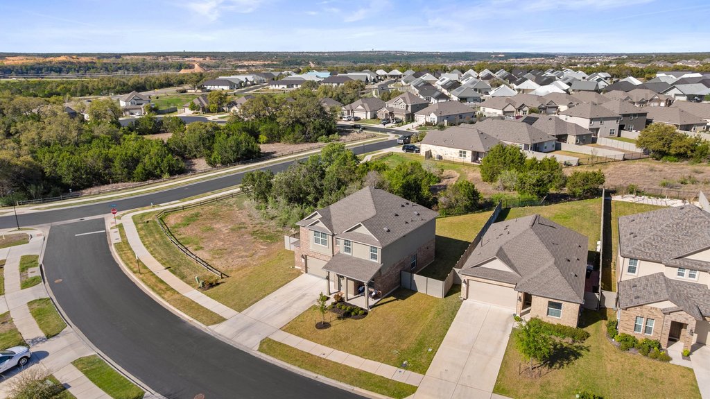 440 Clear Springs Road Georgetown, TX 78628 - Photo 4 of 31