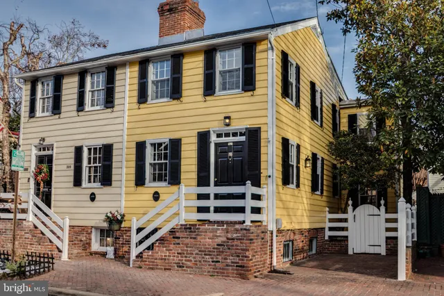 $1,225,000 | 307 North St Asaph Street, Alexandria, VA 22314