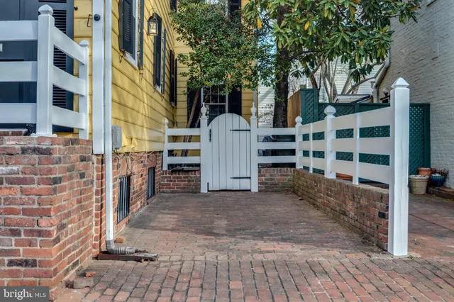 $1,225,000 | 307 North St Asaph Street, Alexandria, VA 22314