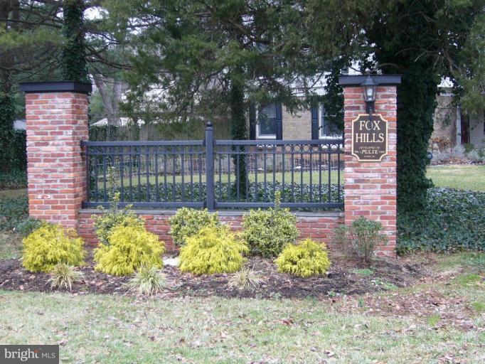 10820 Gainsborough Road Potomac, MD 20854 - Photo 7 of 15 Exterior #2