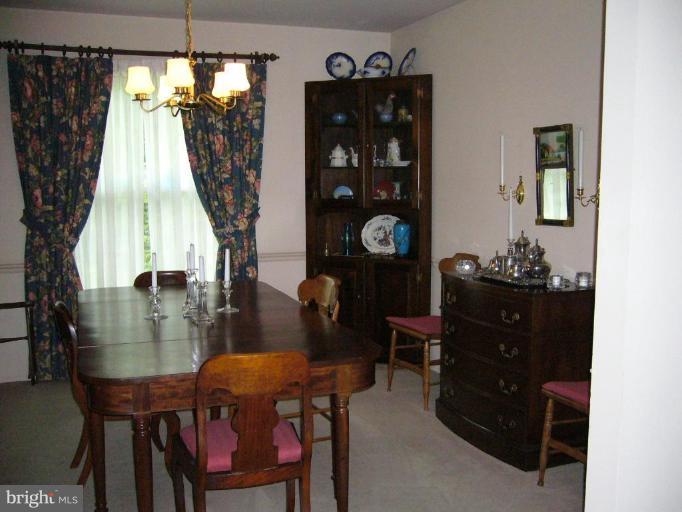 10820 Gainsborough Road Potomac, MD 20854 - Photo 10 of 15 Dining Room