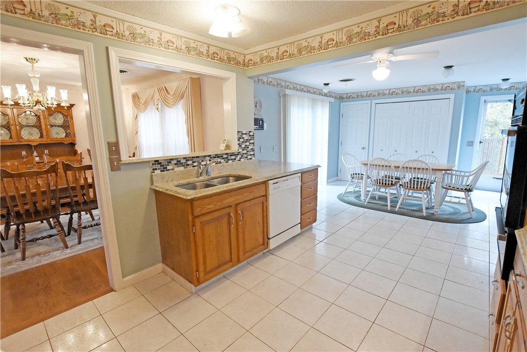 71 Bent Road East Providence, RI 02916 - Photo 14 of 34