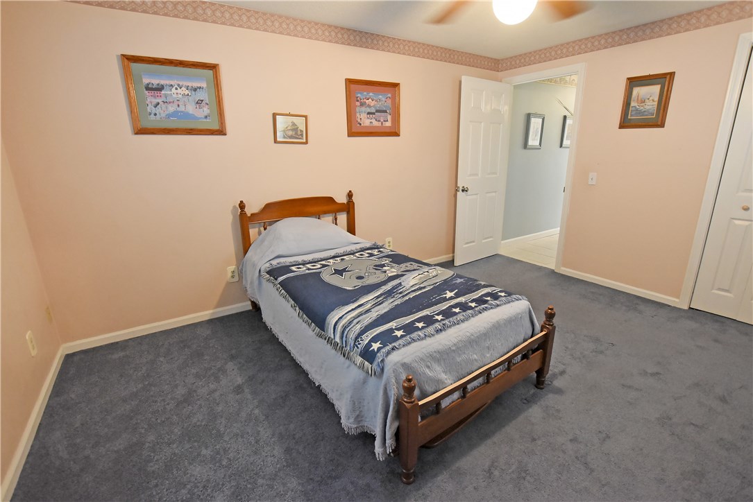 71 Bent Road East Providence, RI 02916 - Photo 17 of 34