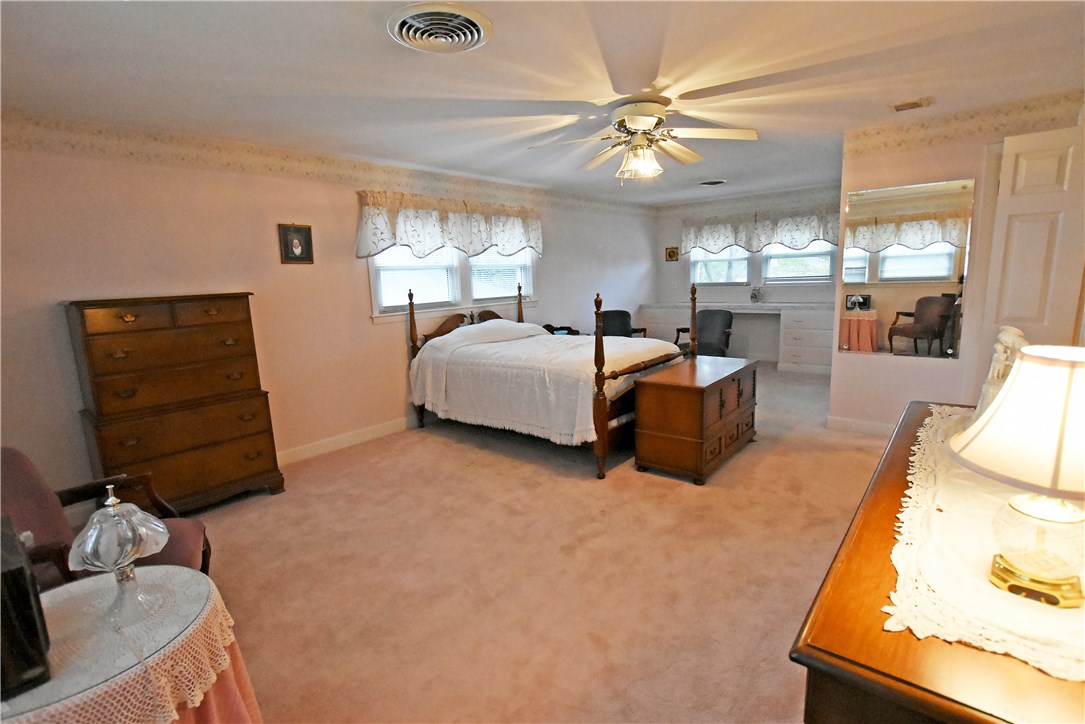 71 Bent Road East Providence, RI 02916 - Photo 19 of 34