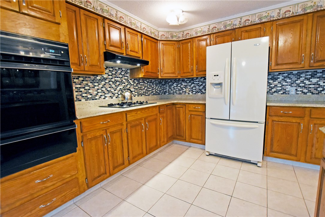 71 Bent Road East Providence, RI 02916 - Photo 10 of 34