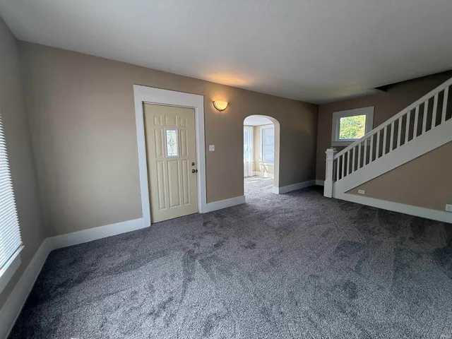 $164,900 | 1242 Dearborn Street, Huntington, IN 46750