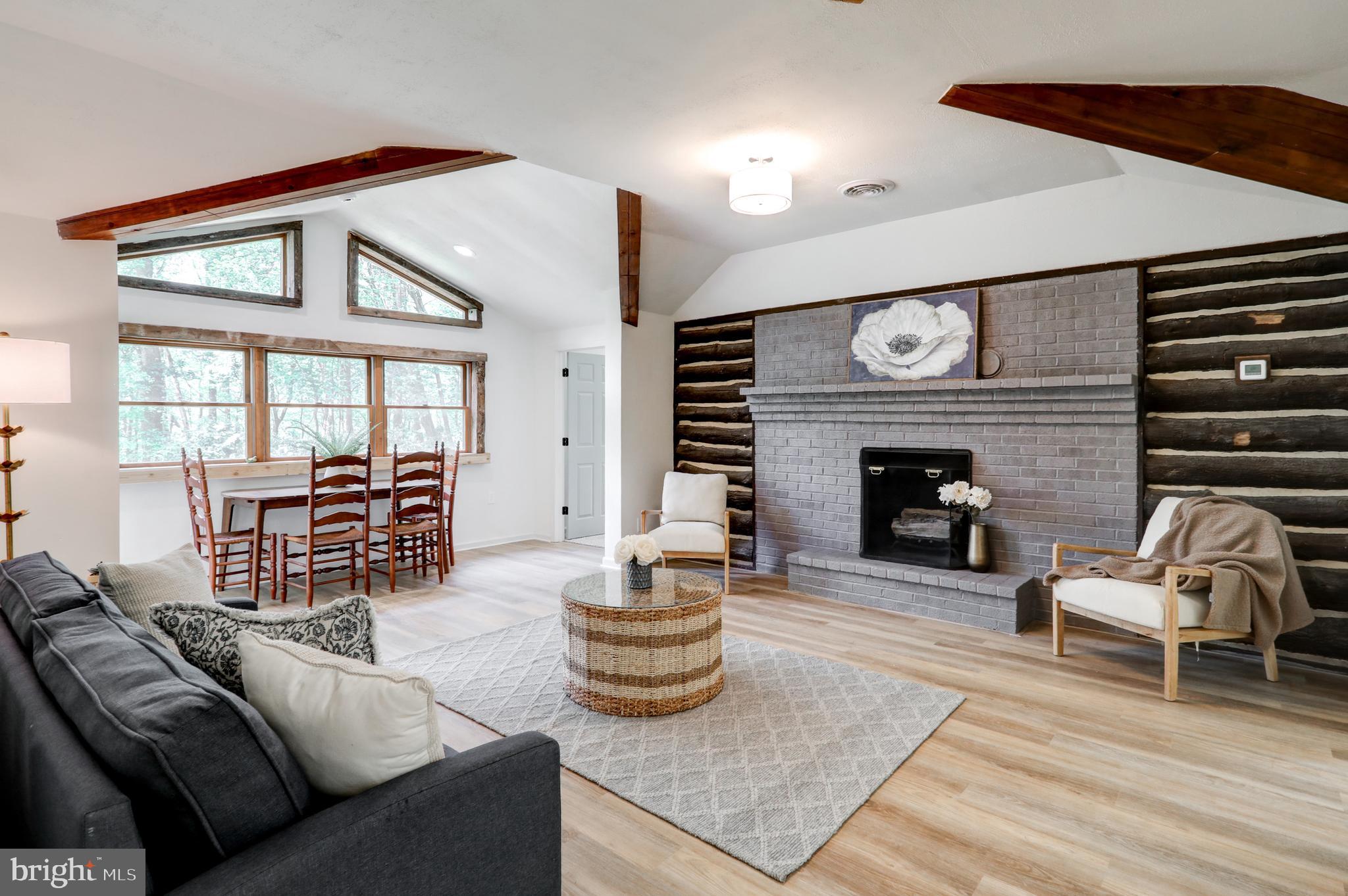 42 Heidi Road Delta, PA 17314 - Photo 2 of 36