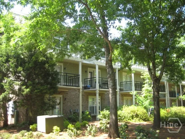 $234,900 | 660 South Barnett Shoals Road, Unit 128, Athens, GA 30605