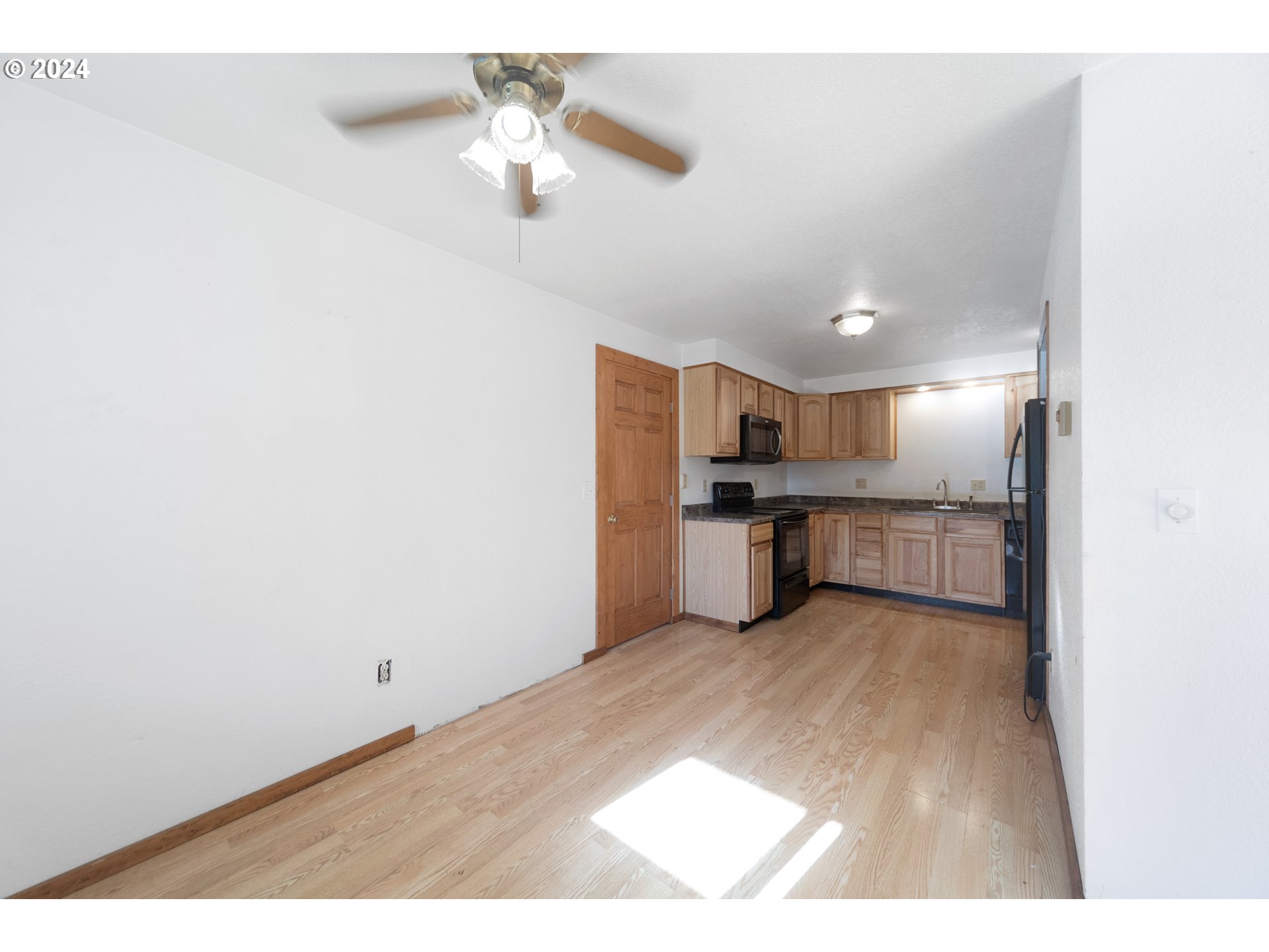 1135 1st Street Northeast Bandon, OR 97411 - Photo 12 of 45