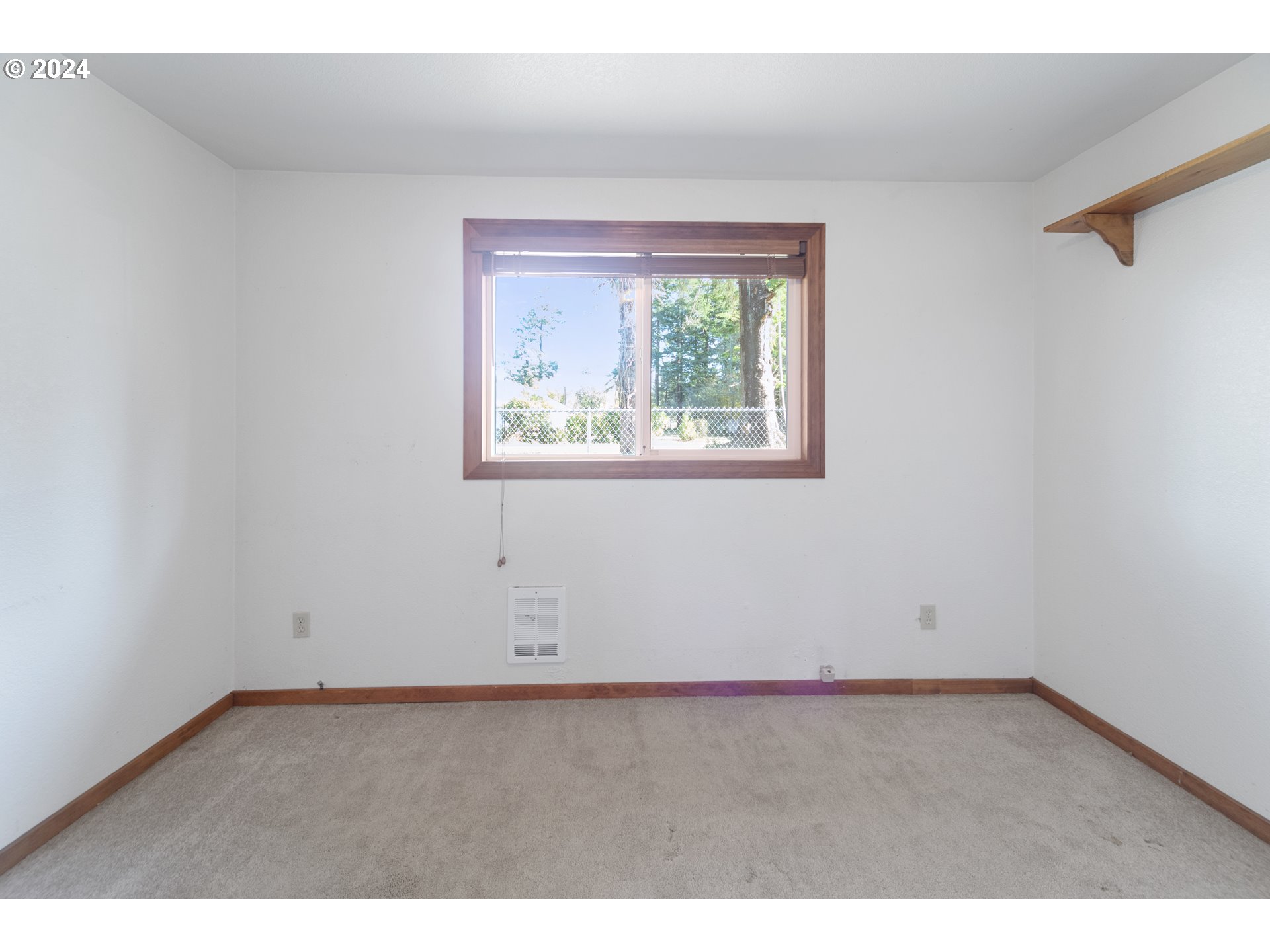 1135 1st Street Northeast Bandon, OR 97411 - Photo 17 of 45