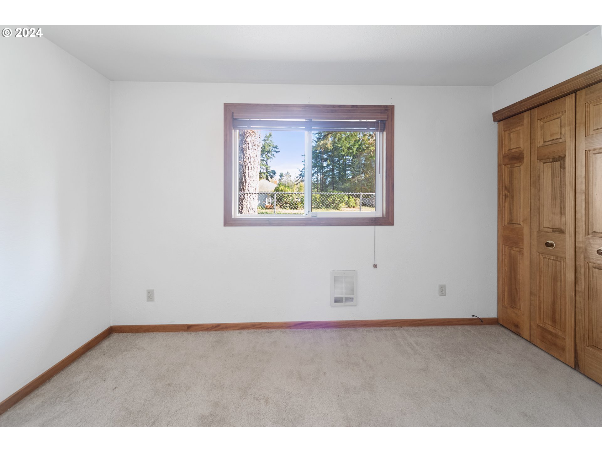 1135 1st Street Northeast Bandon, OR 97411 - Photo 22 of 45