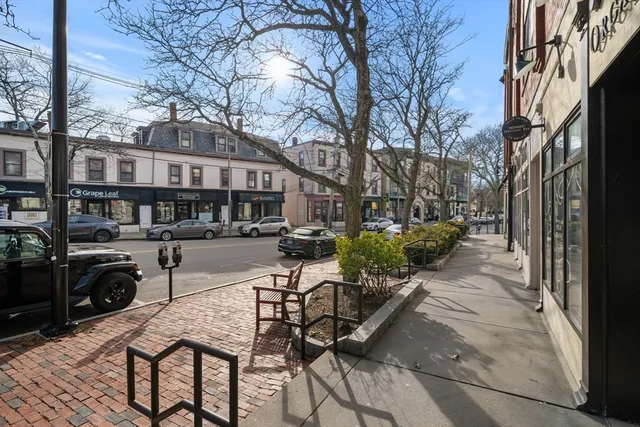 $1,245,000 | 1151 Walnut Street, Unit 301, Newton, MA 02461