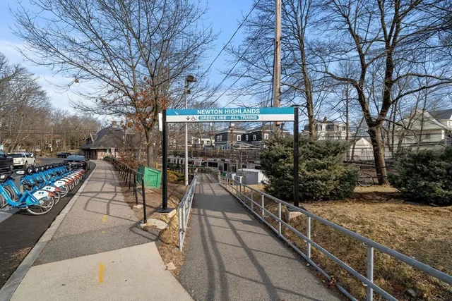 $1,245,000 | 1151 Walnut Street, Unit 301, Newton, MA 02461