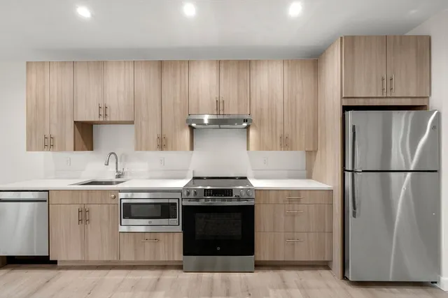 $1,245,000 | 1151 Walnut Street, Unit 301, Newton, MA 02461