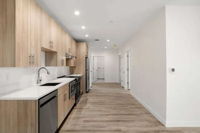 $1,245,000 | 1151 Walnut Street, Unit 301, Newton, MA 02461