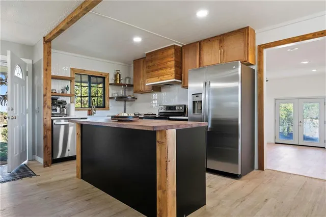 $625,000 | 28431 Woodland Road, Paola, KS 66071