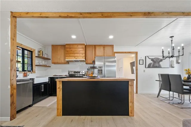 $625,000 | 28431 Woodland Road, Paola, KS 66071