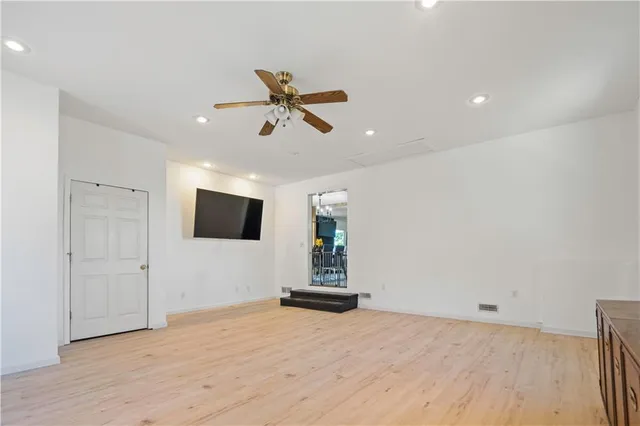 $625,000 | 28431 Woodland Road, Paola, KS 66071