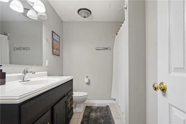 $625,000 | 28431 Woodland Road, Paola, KS 66071