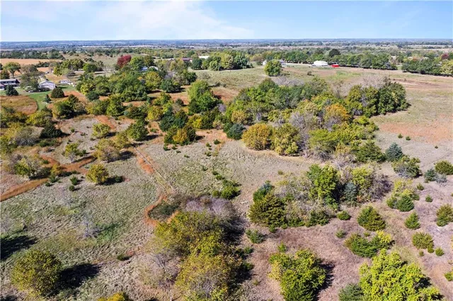 $625,000 | 28431 Woodland Road, Paola, KS 66071