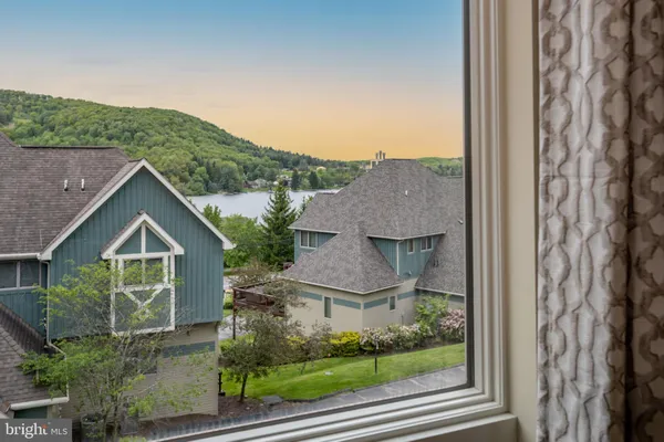 $500,000 | 1278 Deep Creek Drive, Unit B3, McHenry, MD 21541