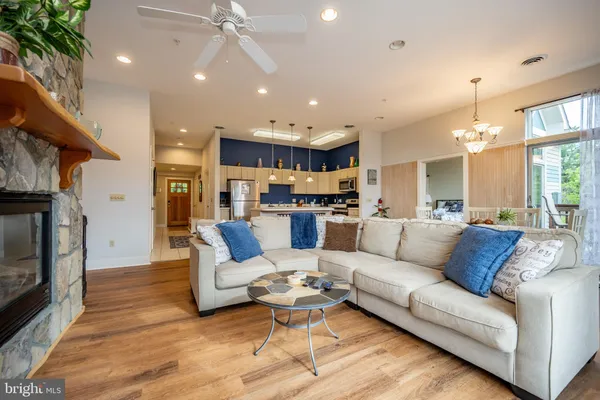 $500,000 | 1278 Deep Creek Drive, Unit B3, McHenry, MD 21541