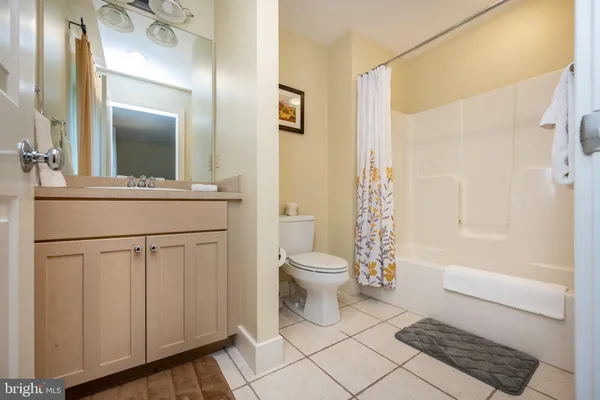 $500,000 | 1278 Deep Creek Drive, Unit B3, McHenry, MD 21541