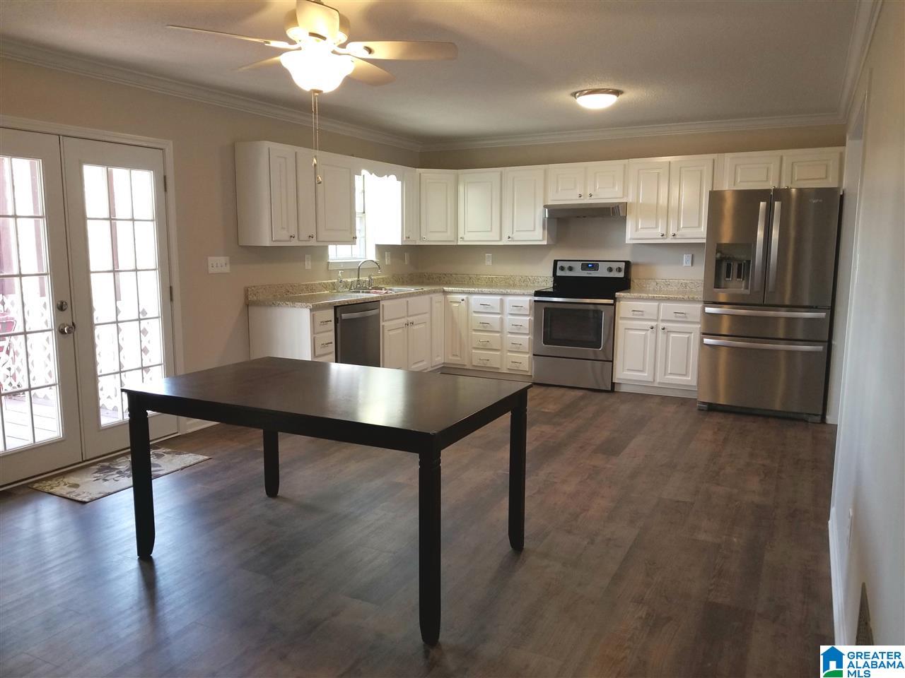 713 Hilltop Road Warrior, AL 35180 - Photo 4 of 8