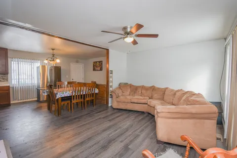 $227,900 | 2042 Gideon Avenue, Zion, IL 60099