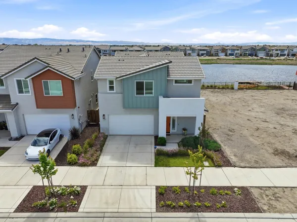 $1,099,000 | 17439 Hbr Vw Avenue, Lathrop, CA 95330
