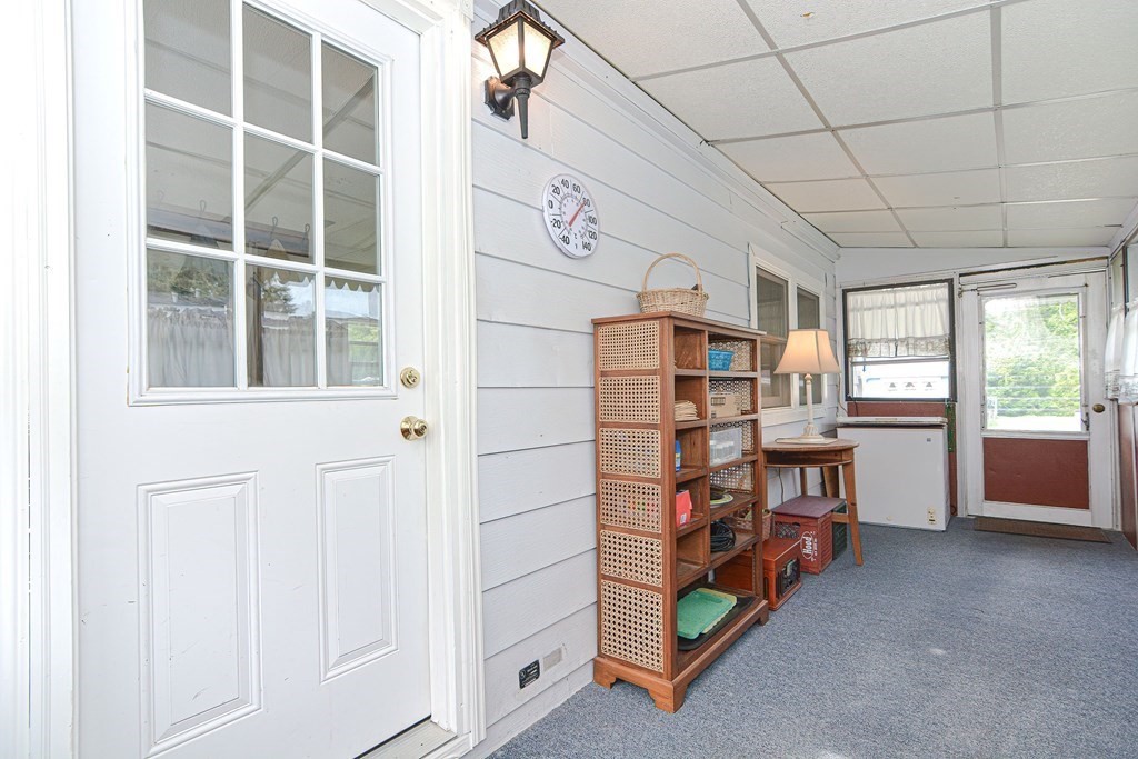49 Holly Road Taunton, MA 02780 - Photo 6 of 41 Gallery Image 6