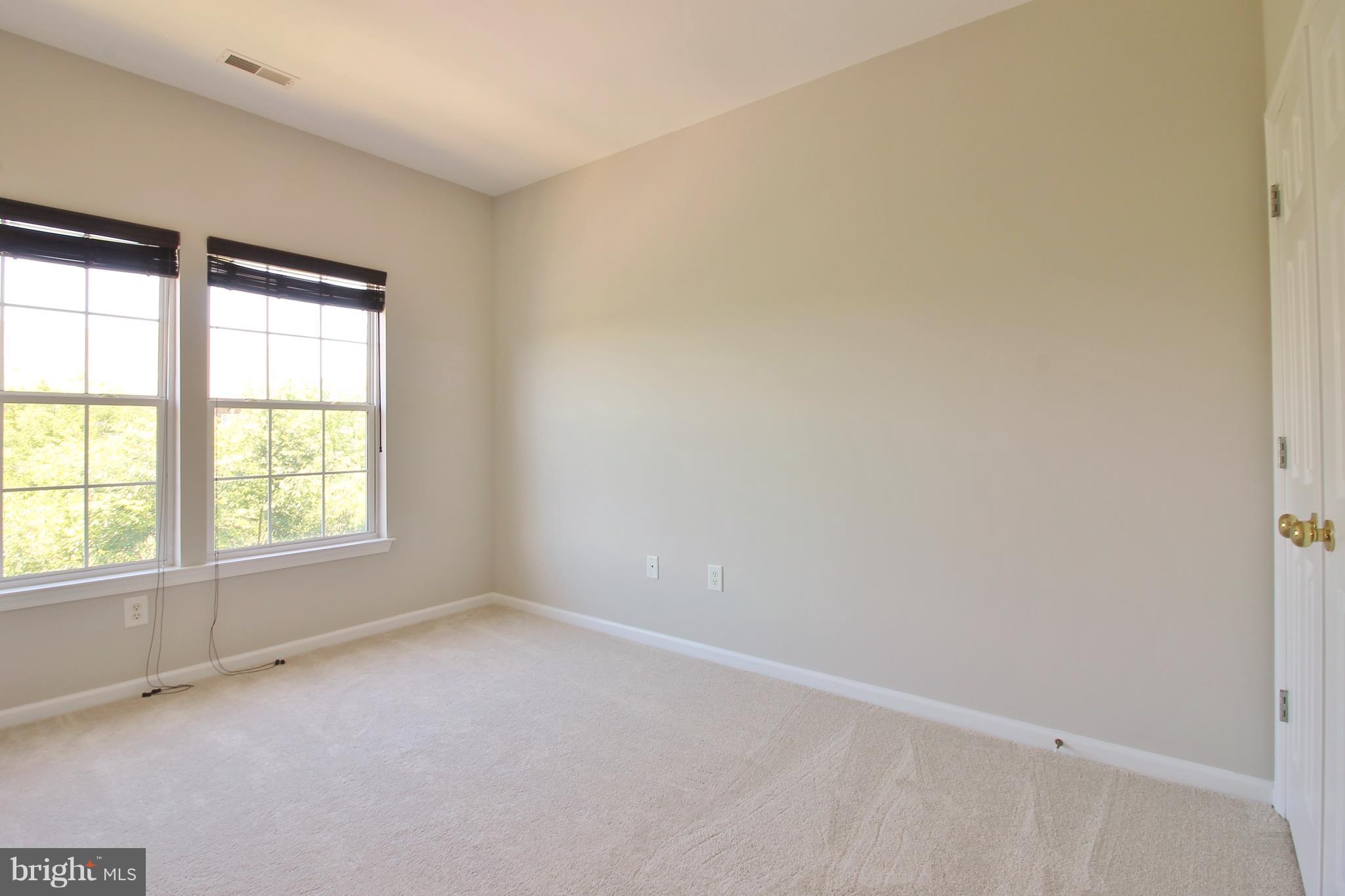 14020 Rockingham Road Germantown, MD 20874 - Photo 19 of 29 2nd bedroom
