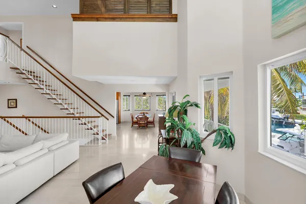 $4,695,000 | 136 San Remo Drive, Islamorada, FL 33036