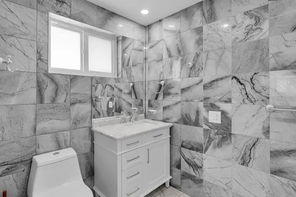 $4,695,000 | 136 San Remo Drive, Islamorada, FL 33036