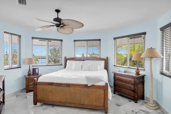 $4,695,000 | 136 San Remo Drive, Islamorada, FL 33036