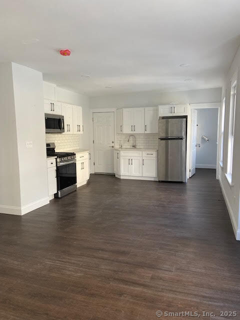 666 Capitol Avenue, Unit 2 Bridgeport, CT 06606 - Photo 7 of 14