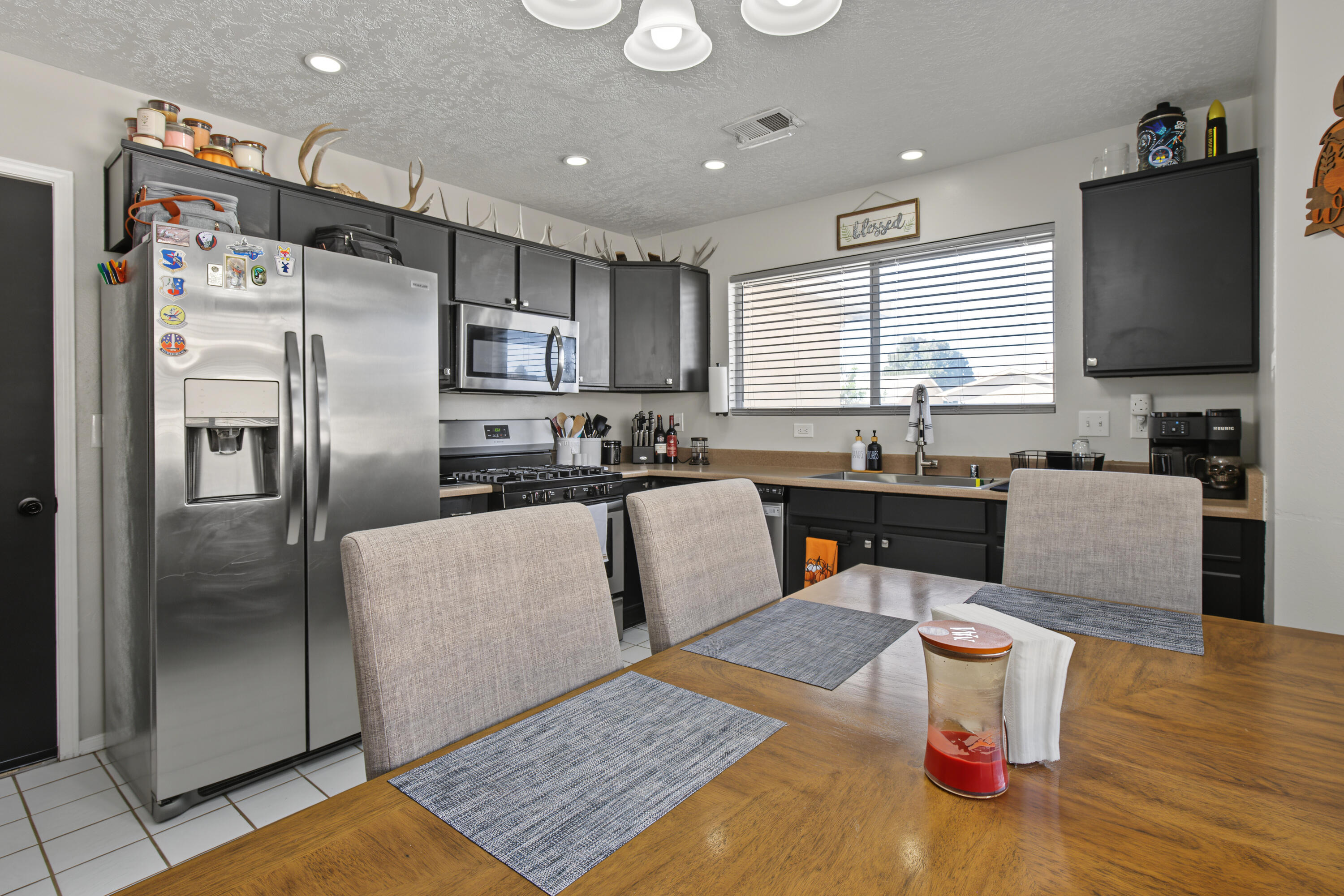908 Somerset Meadows Drive Rio Rancho, NM 87144 - Photo 8 of 23 Gallery Image 8