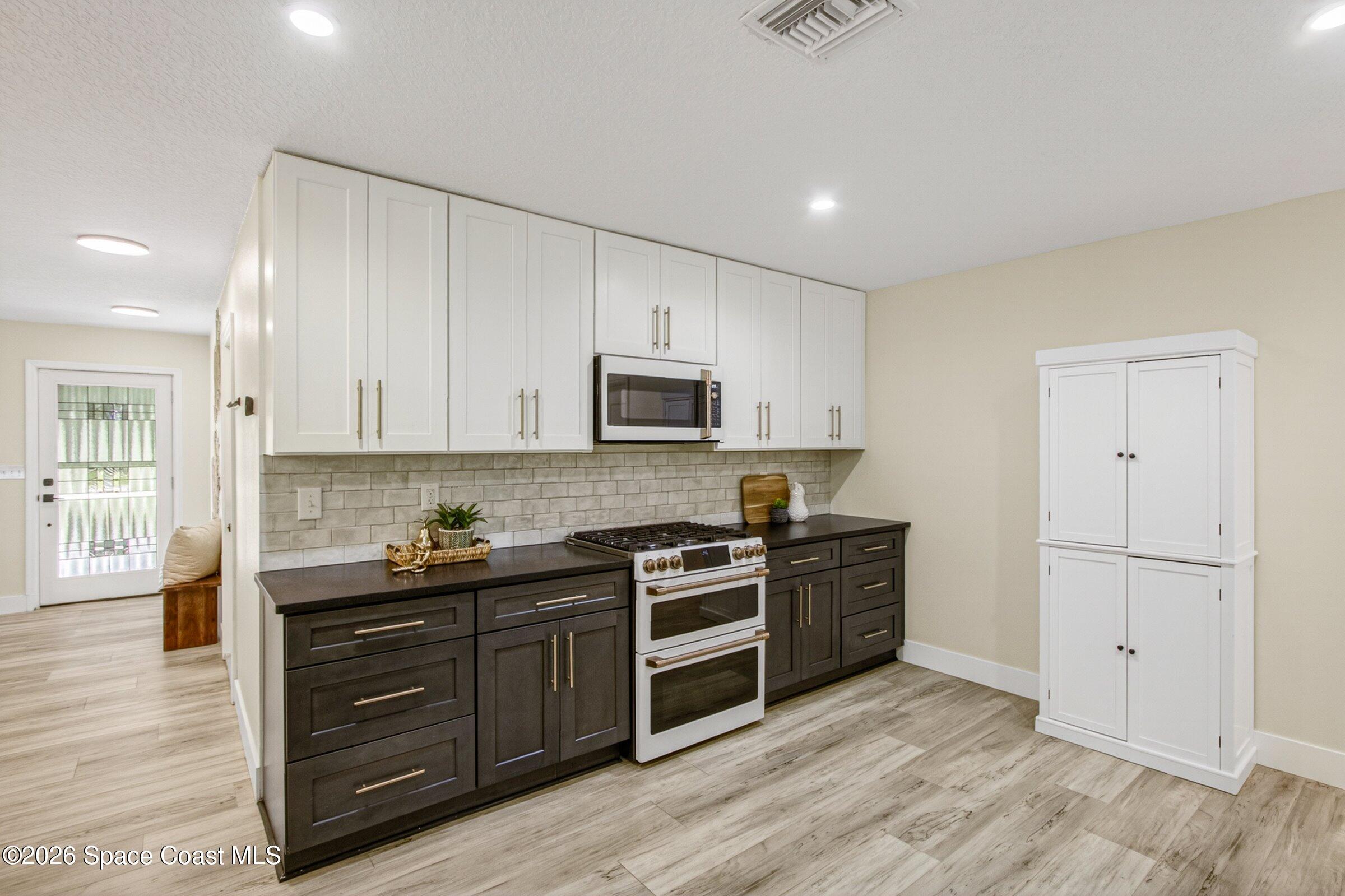 3255 Hield Road Melbourne, FL 32904 - Photo 8 of 29 40-3255-Hield-225