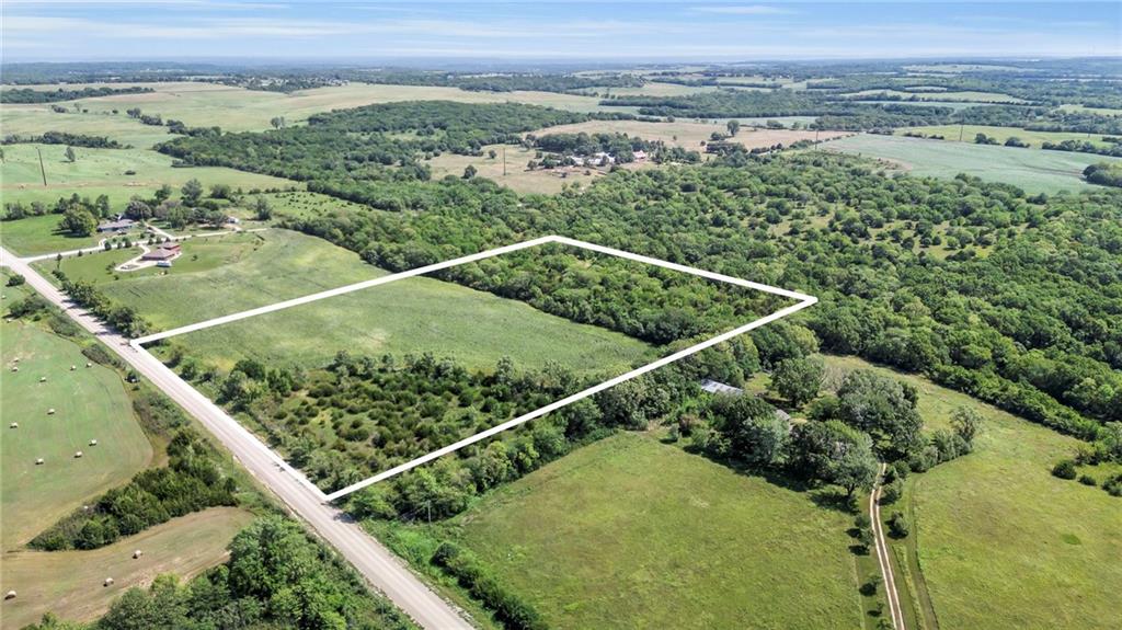 205 North 1700 Road Lecompton, KS 66050 - Photo 4 of 7