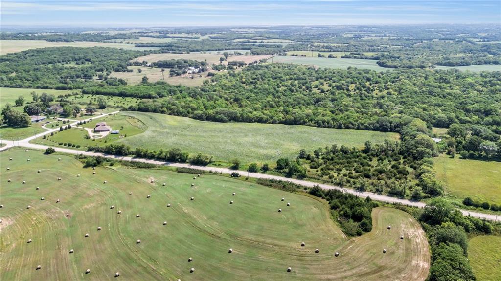 205 North 1700 Road Lecompton, KS 66050 - Photo 5 of 7